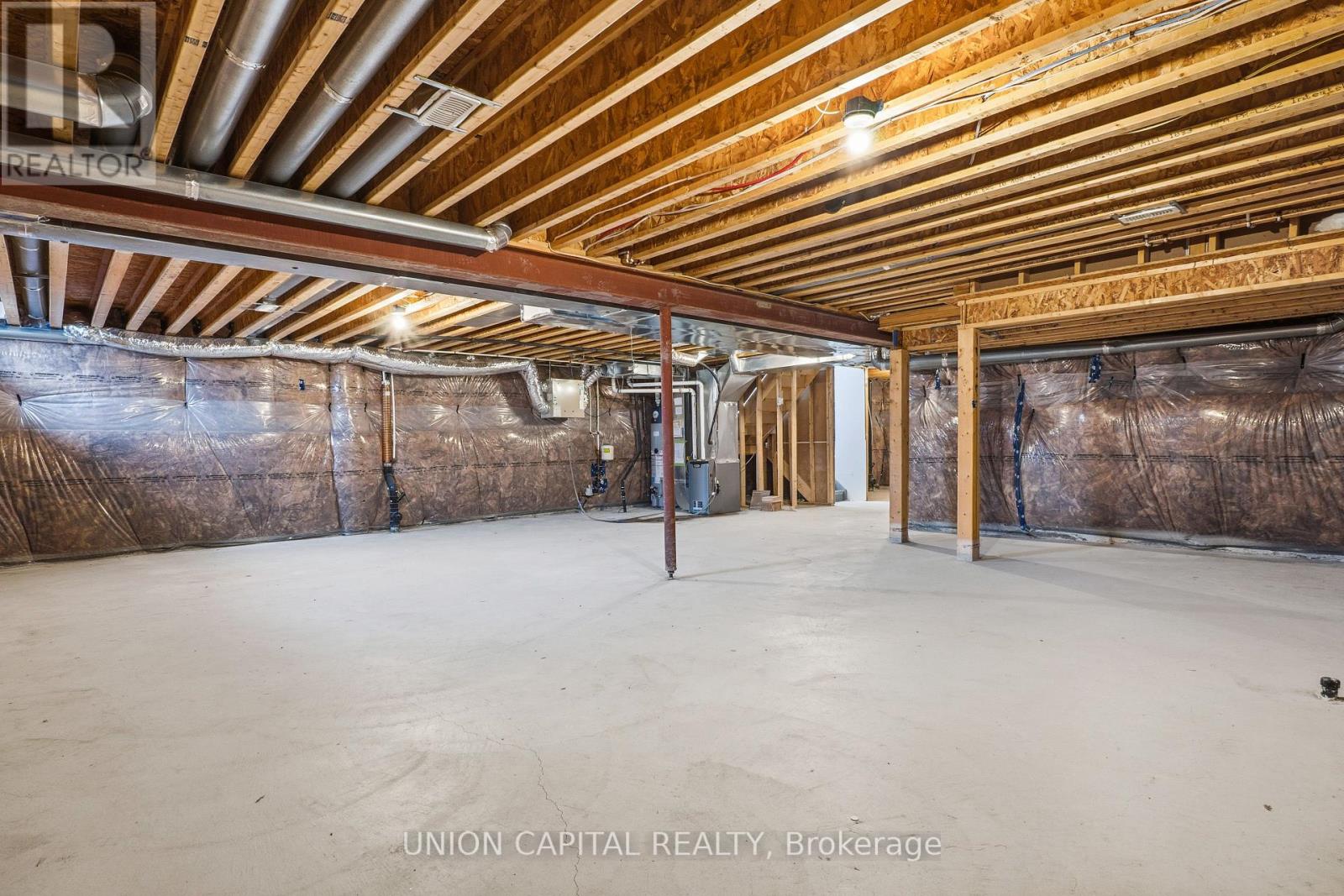 943 Larter Street, Innisfil, Ontario  L9S 1A8 - Photo 30 - N12675860