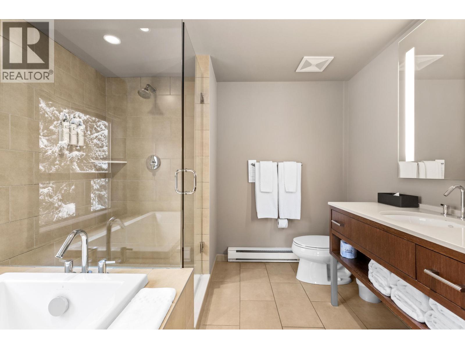 309b 2020 London Lane, Whistler, British Columbia  V0N 1B2 - Photo 16 - R3078076