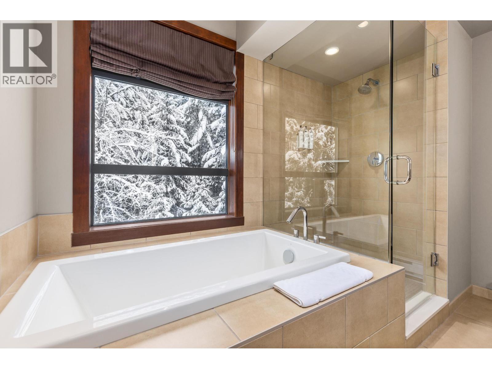 309b 2020 London Lane, Whistler, British Columbia  V0N 1B2 - Photo 17 - R3078076