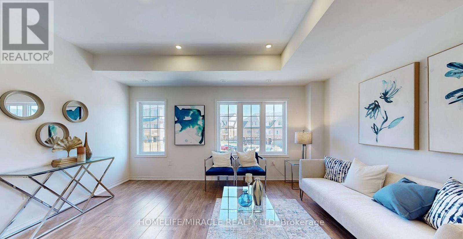 2695 Magdalen Path, Oshawa, Ontario  L1L 0R6 - Photo 4 - E12684944