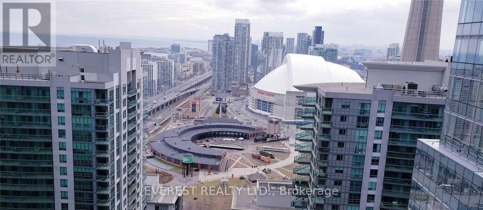 3308 - 14 York Street, Toronto, Ontario  M5J 0B1 - Photo 2 - C12678554