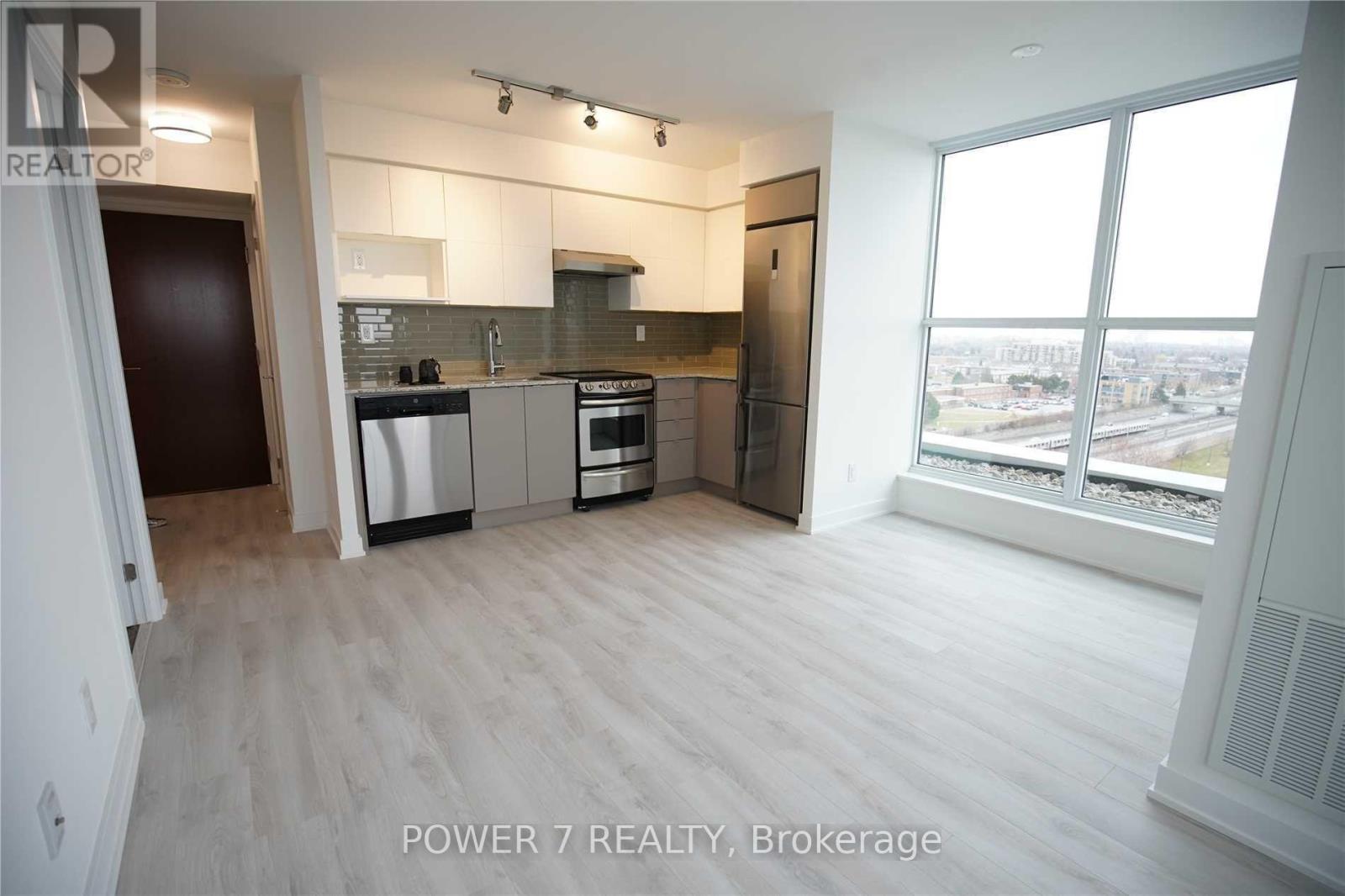 1418 - 160 FLEMINGTON ROAD, Toronto, Ontario