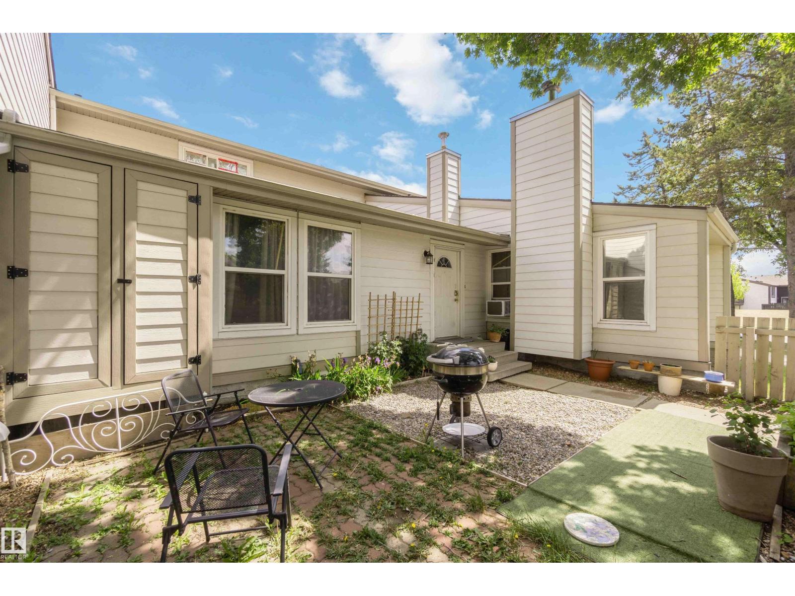 7026 Mill Woods Rd S Nw, Edmonton, Alberta T6K 3M3 - Photo 2 - E4469715