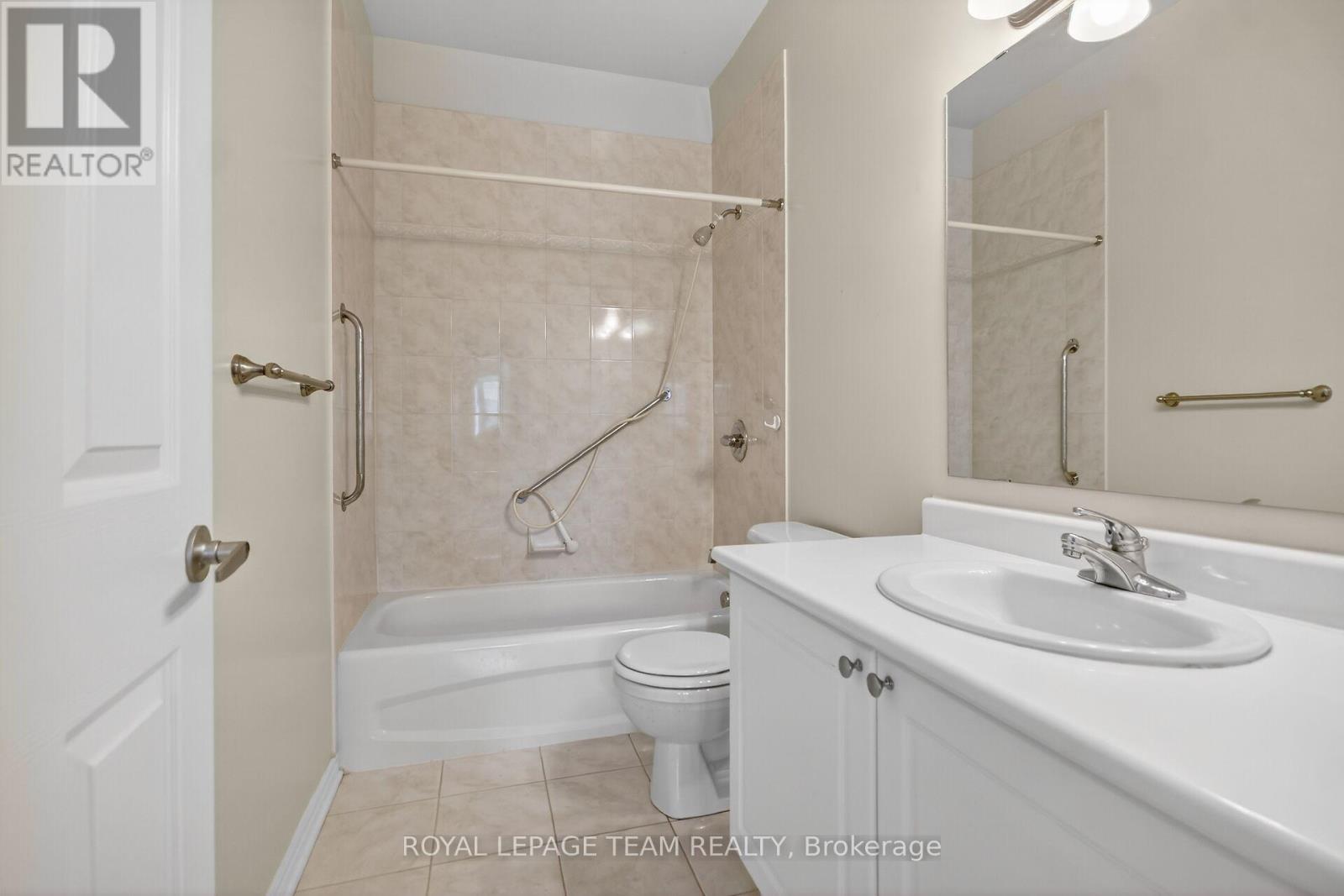 5553 Doctor Leach Drive, Ottawa, Ontario  K4M 1L6 - Photo 23 - X12683474