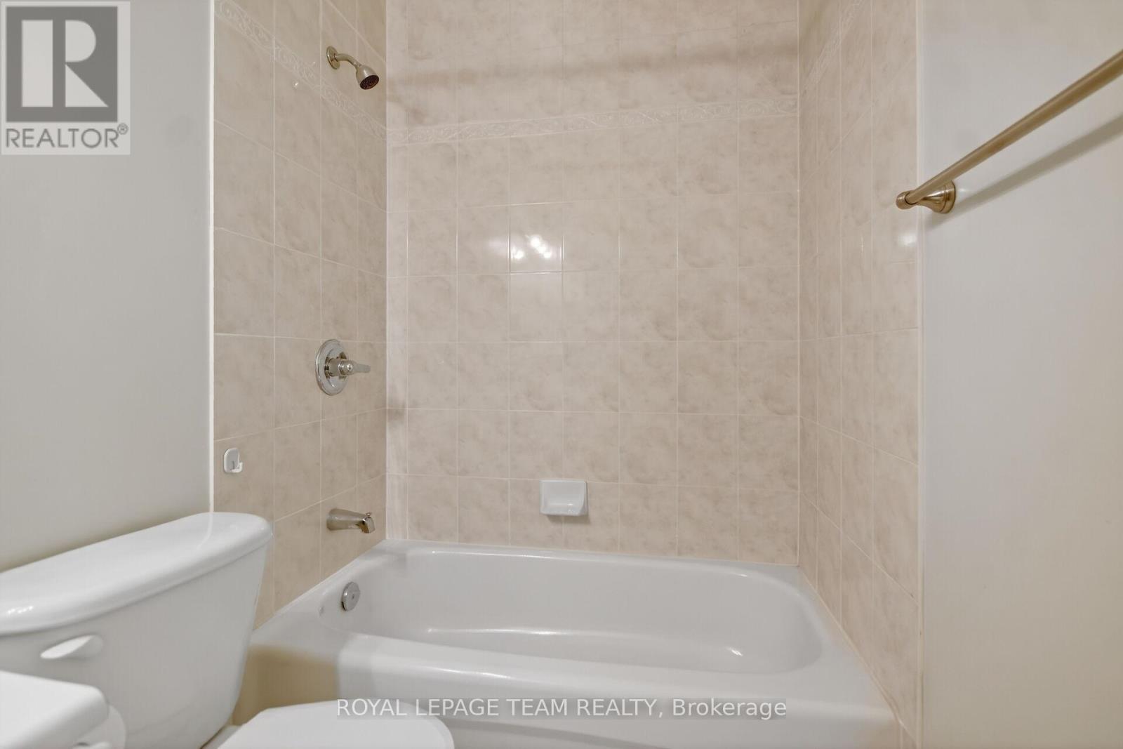 5553 Doctor Leach Drive, Ottawa, Ontario  K4M 1L6 - Photo 21 - X12683474