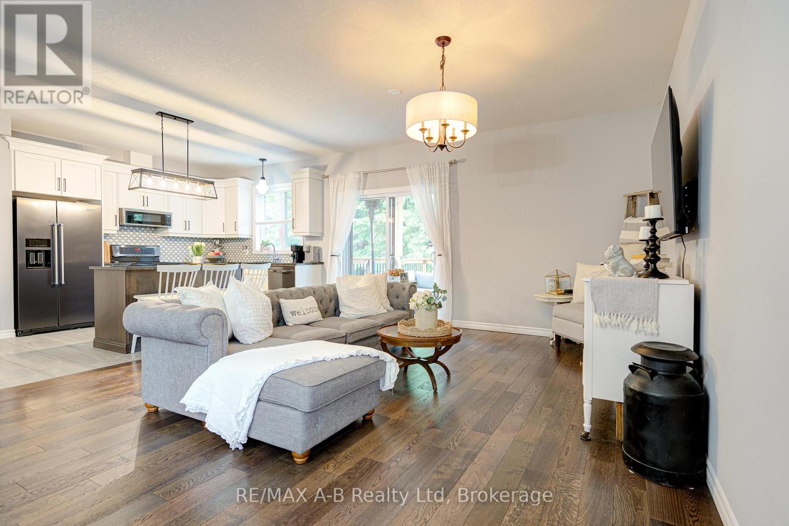 70 Gerber Drive, Perth East, Ontario  N0K 1M0 - Photo 13 - X12684982