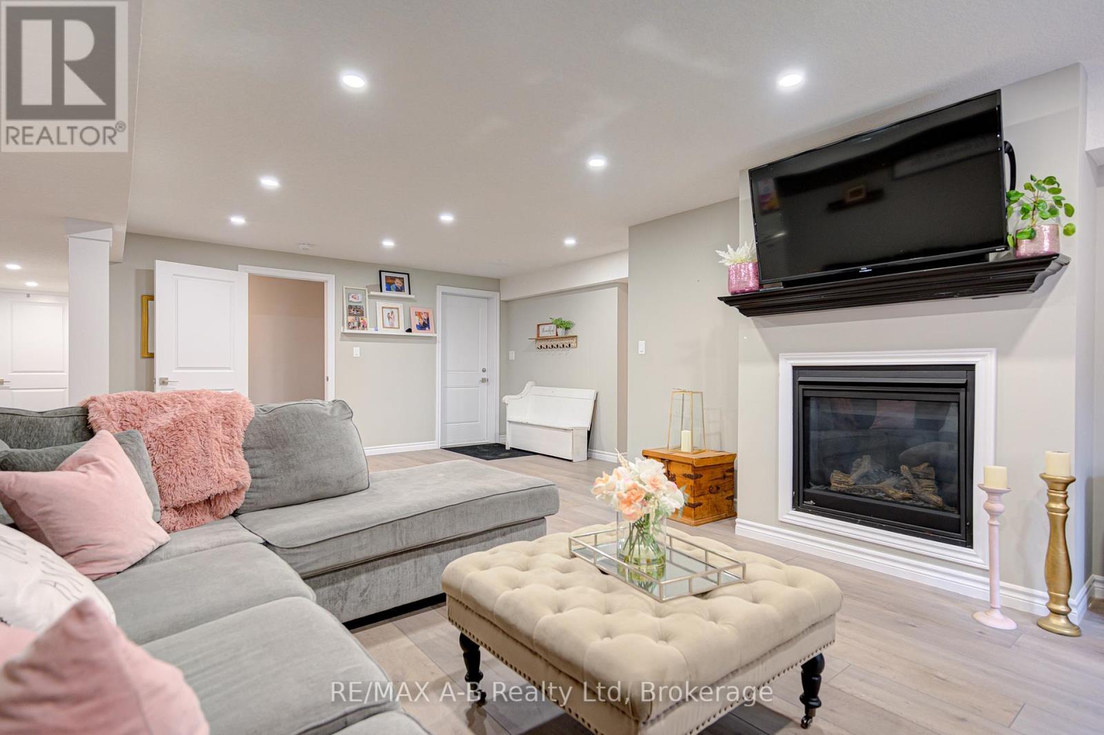 70 Gerber Drive, Perth East, Ontario  N0K 1M0 - Photo 33 - X12684982