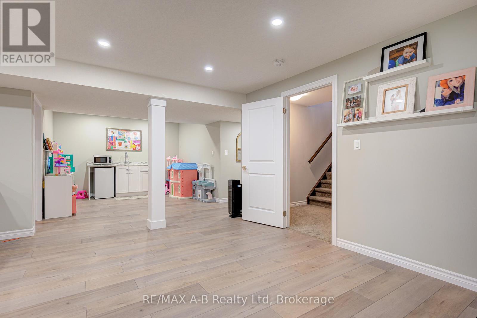 70 Gerber Drive, Perth East, Ontario  N0K 1M0 - Photo 35 - X12684982