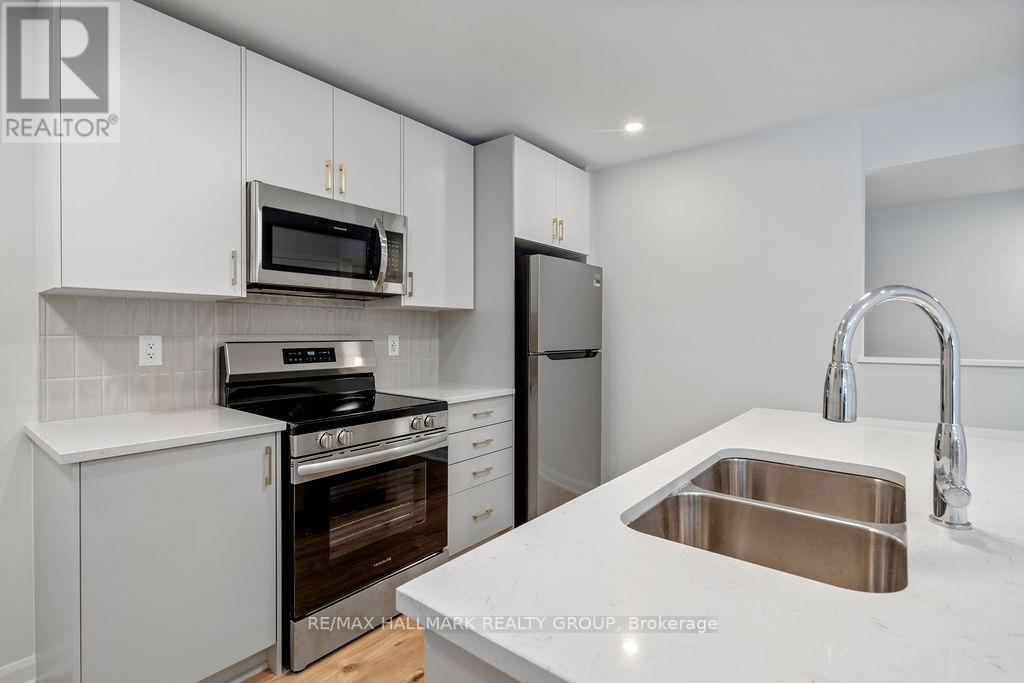 20 - 301 Glenroy Gilbert Drive, Ottawa, Ontario  K2J 7N6 - Photo 8 - X12684996