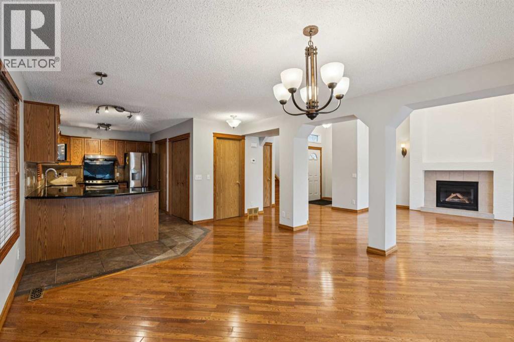 837 Applewood Drive Se, Calgary, Alberta  T2A 7R6 - Photo 5 - A2276289