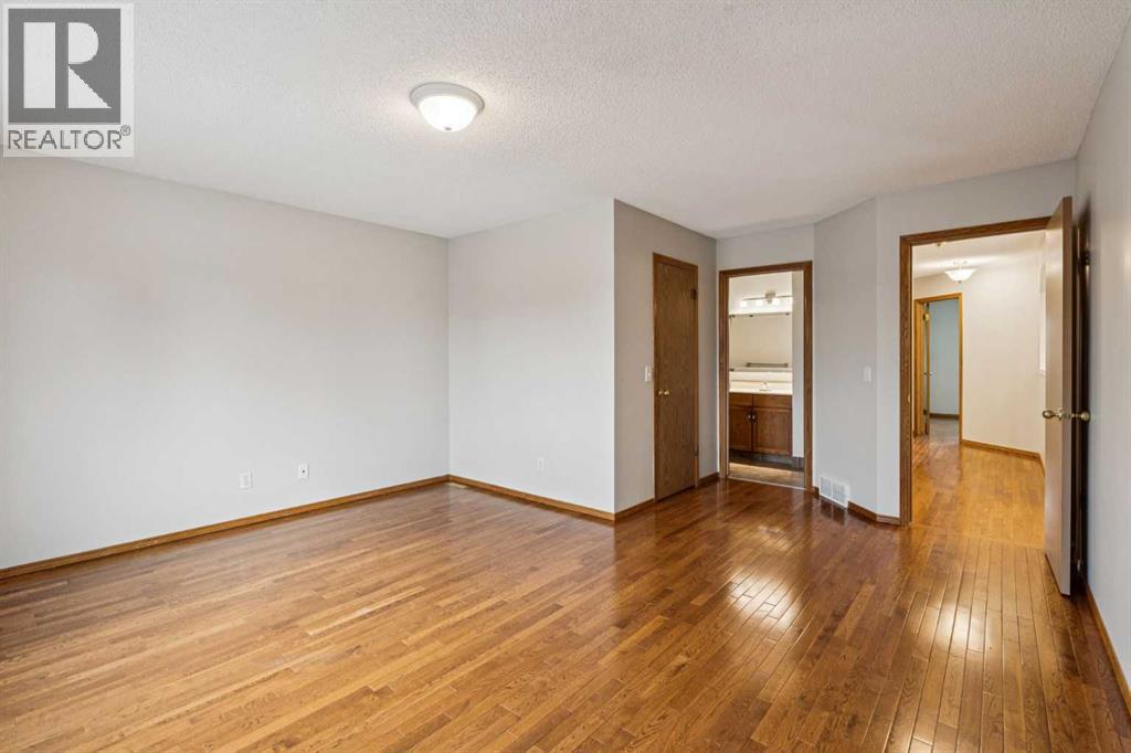 837 Applewood Drive Se, Calgary, Alberta  T2A 7R6 - Photo 15 - A2276289