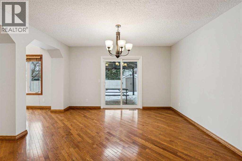 837 Applewood Drive Se, Calgary, Alberta  T2A 7R6 - Photo 8 - A2276289