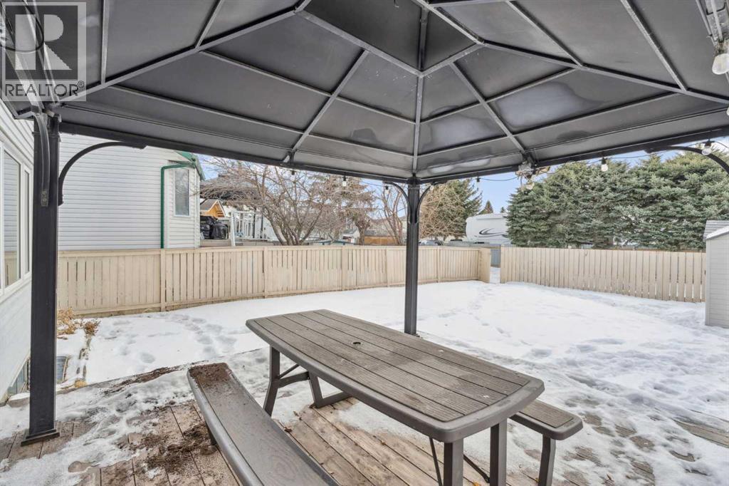 837 Applewood Drive Se, Calgary, Alberta  T2A 7R6 - Photo 31 - A2276289