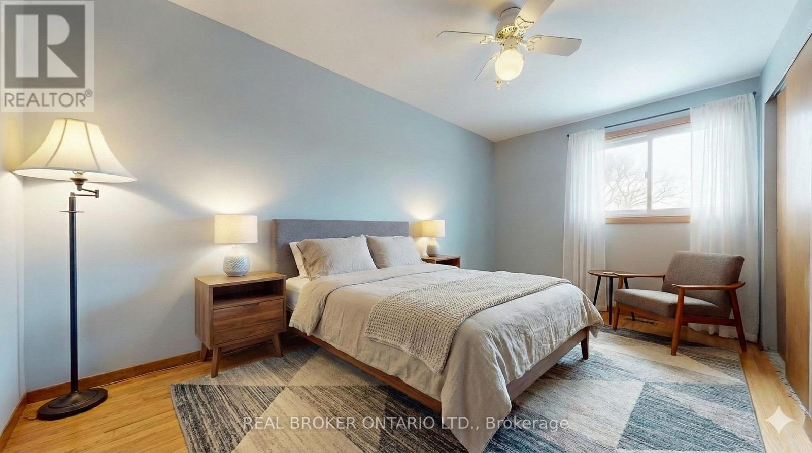 1166 Valley Court, Oshawa, Ontario  L1J 3M5 - Photo 7 - E12684972