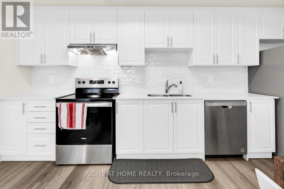 221 - 755 Omega Drive, Pickering, Ontario  L1V 0H1 - Photo 8 - E12684978