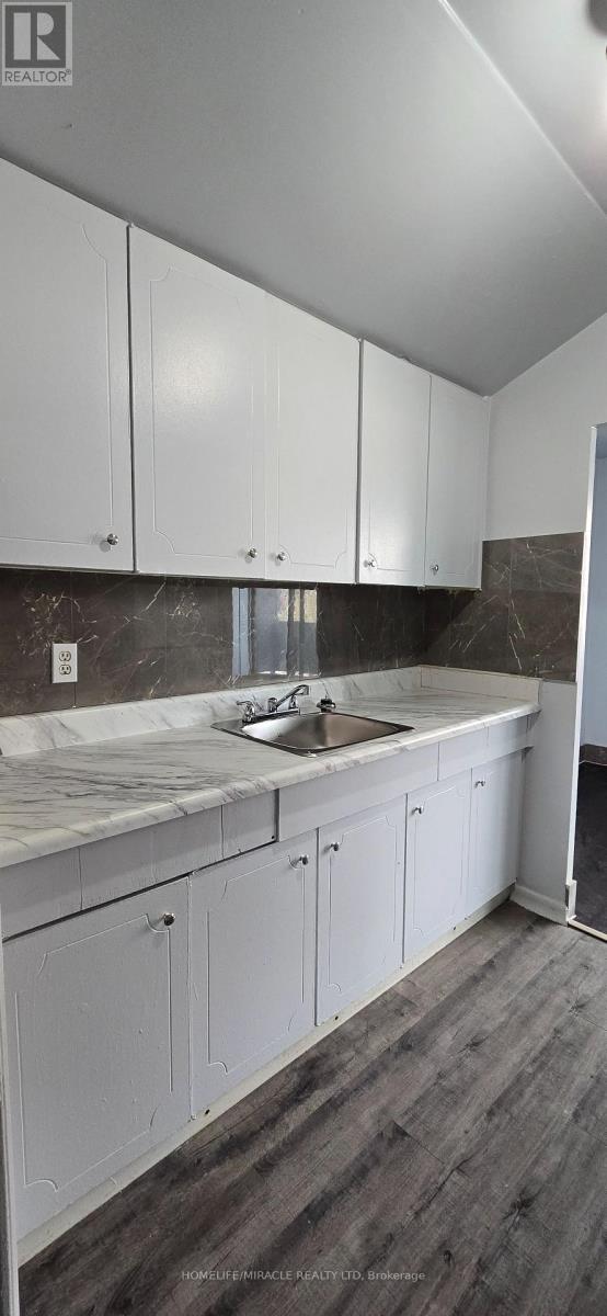 302 - 1651 Victoria Pk Avenue, Toronto, Ontario  M1R 1P9 - Photo 3 - E12685000