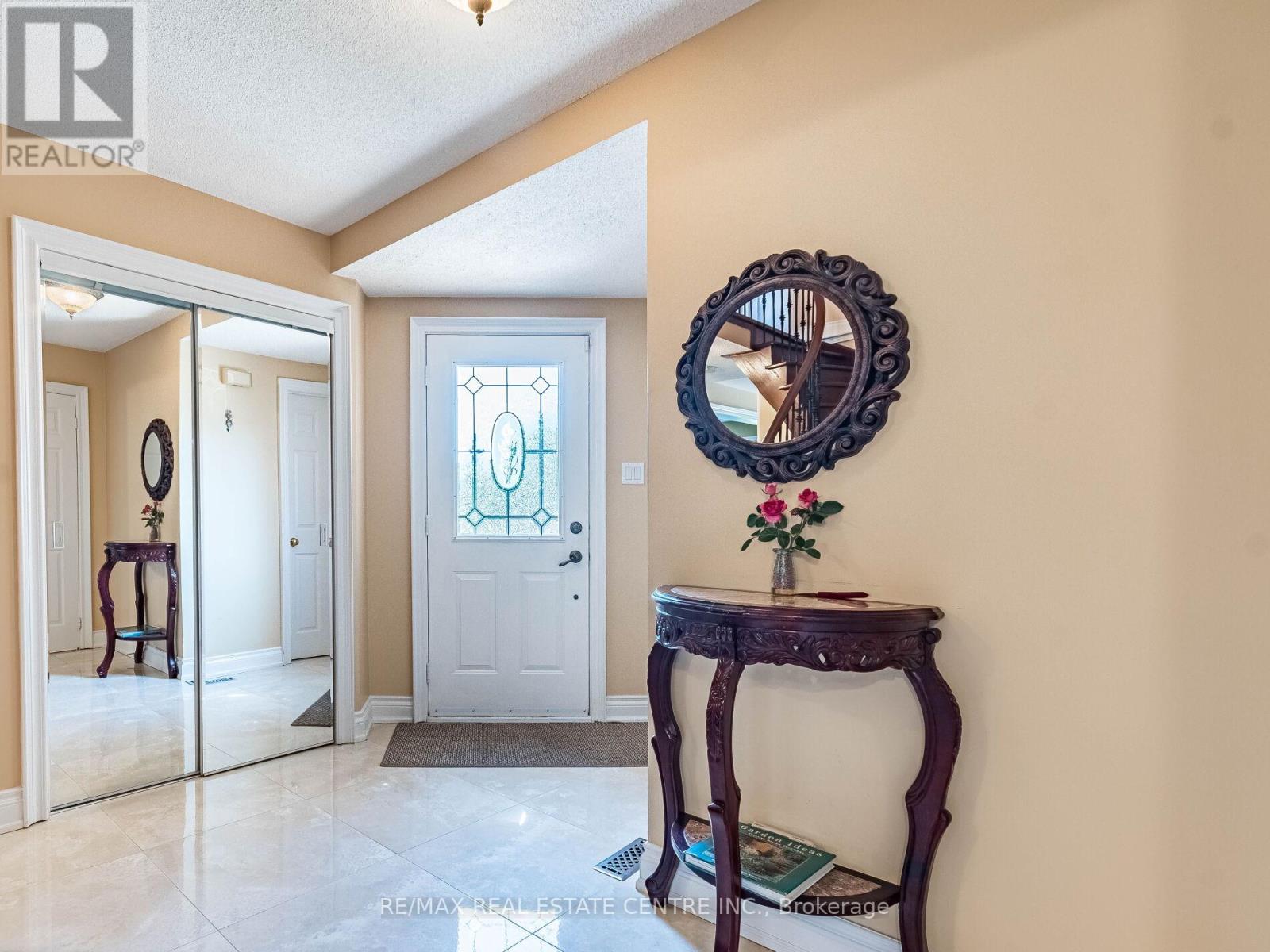 6439 Osprey Boulevard, Mississauga, Ontario  L5N 6E4 - Photo 19 - W12684976