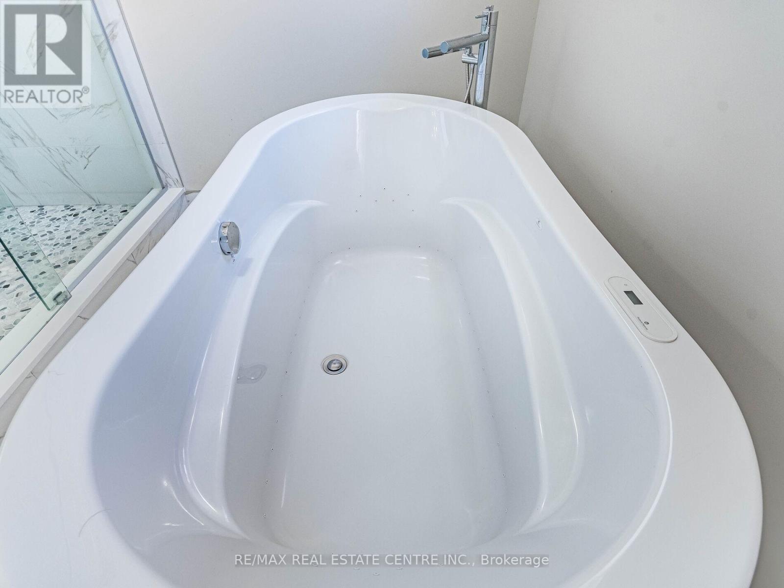 6439 Osprey Boulevard, Mississauga, Ontario  L5N 6E4 - Photo 29 - W12684976