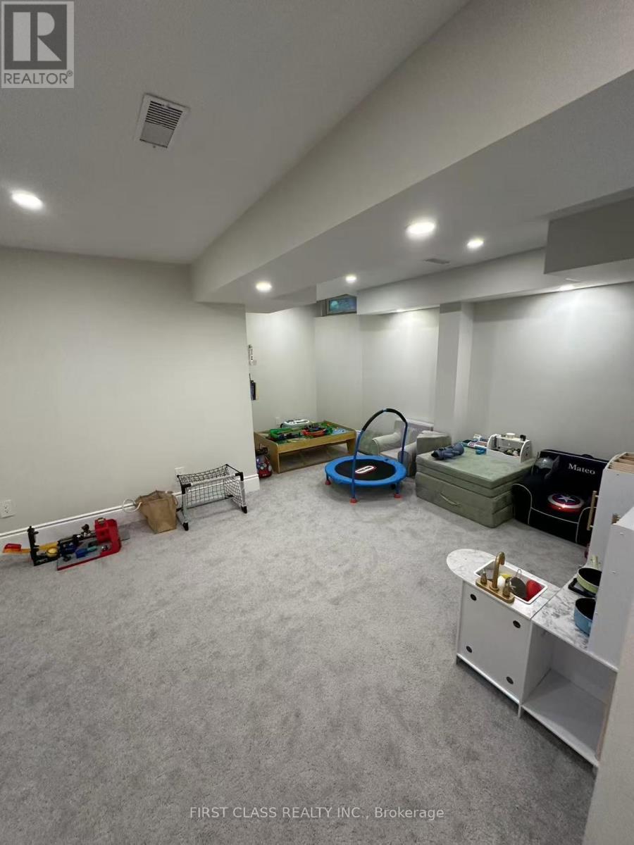 3430 Hayhurst Crescent, Oakville, Ontario  L6L 6W9 - Photo 19 - W12684984