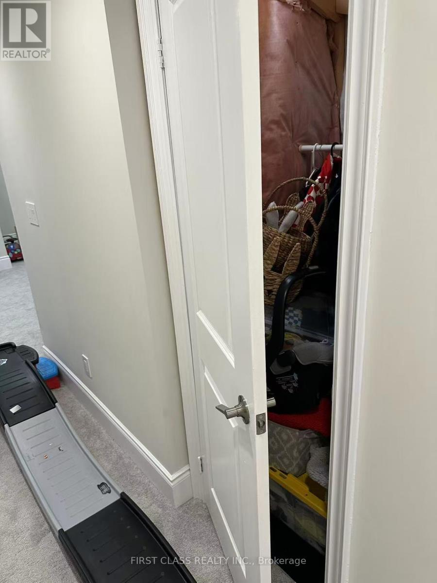 3430 Hayhurst Crescent, Oakville, Ontario  L6L 6W9 - Photo 24 - W12684984