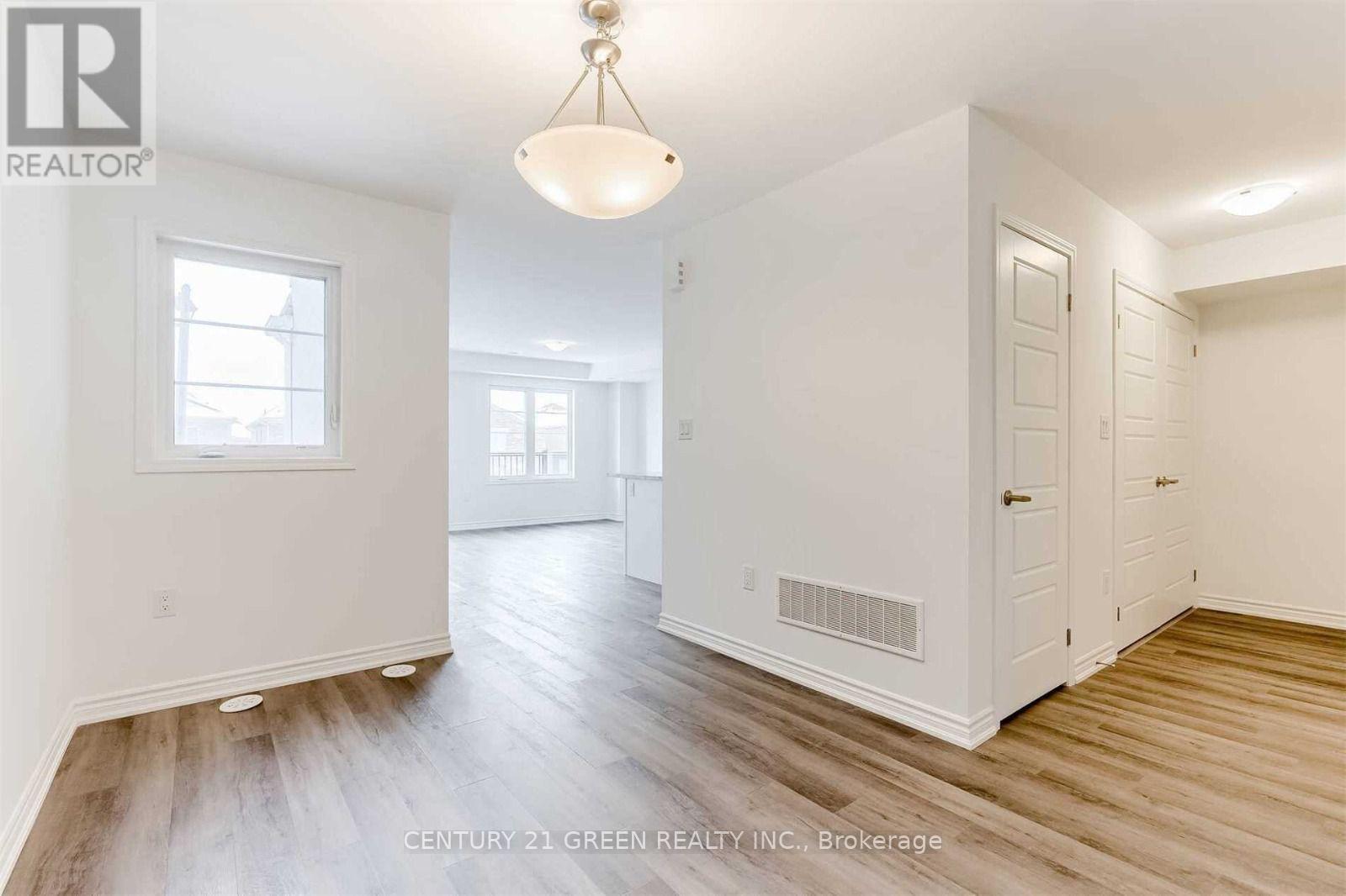 1263 Walnut Landing, Milton, Ontario  L9E 1S4 - Photo 8 - W12684988