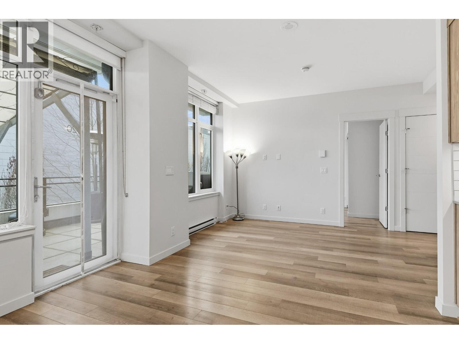 1020 Auckland Street, New Westminster, British Columbia  V3M 0M3 - Photo 9 - R3077749