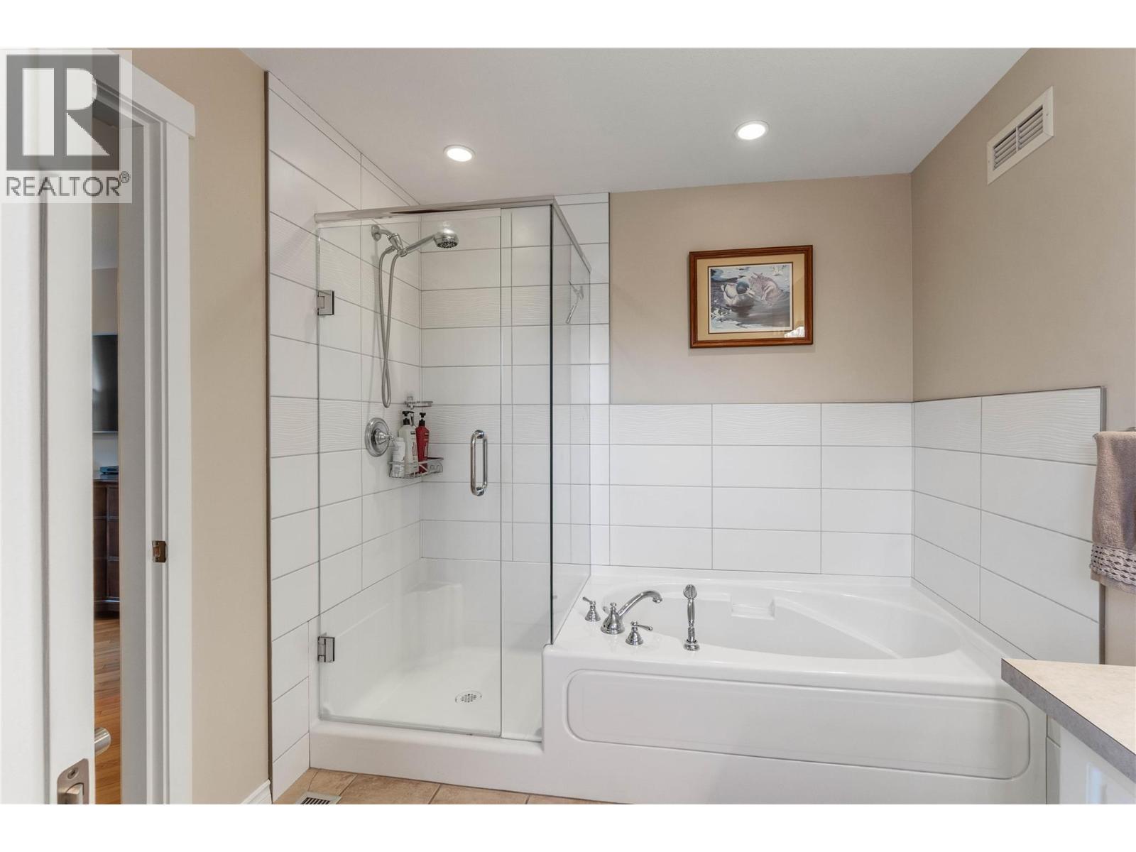 2535 Valleyview Drive, Kamloops, British Columbia  V2E 2M3 - Photo 15 - 10371989