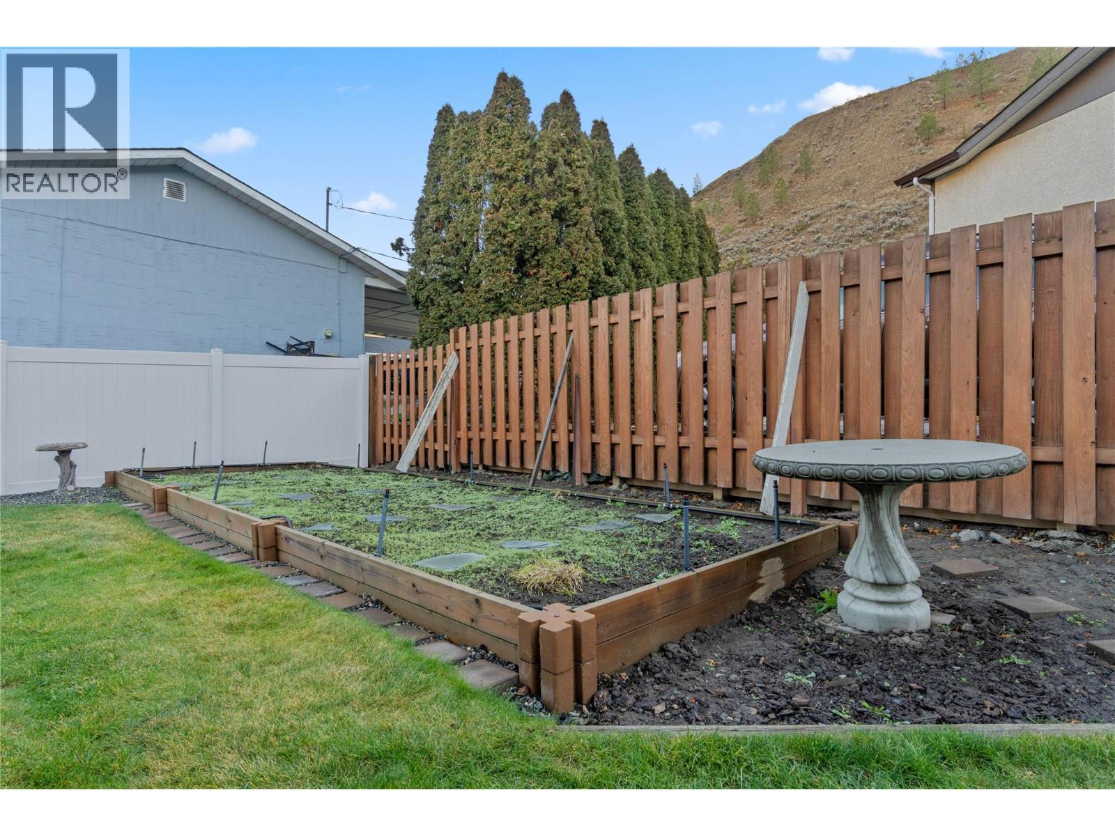 2535 Valleyview Drive, Kamloops, British Columbia  V2E 2M3 - Photo 47 - 10371989