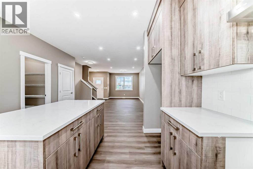 136 Belvedere Park Se, Calgary, Alberta  T2A 8A1 - Photo 5 - A2277555