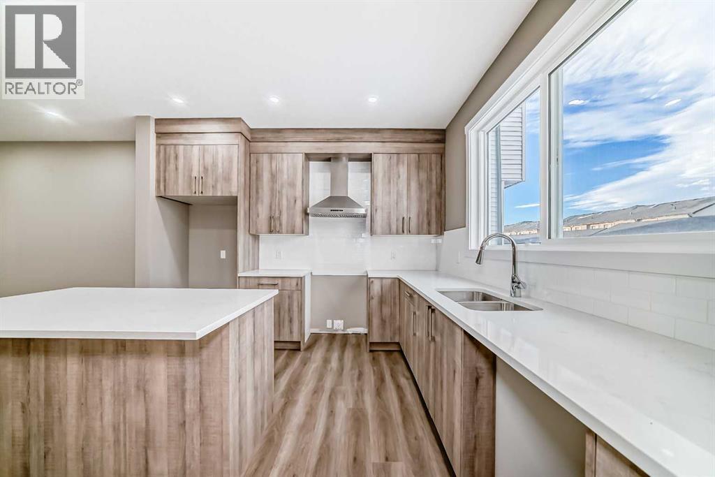 136 Belvedere Park Se, Calgary, Alberta  T2A 8A1 - Photo 3 - A2277555