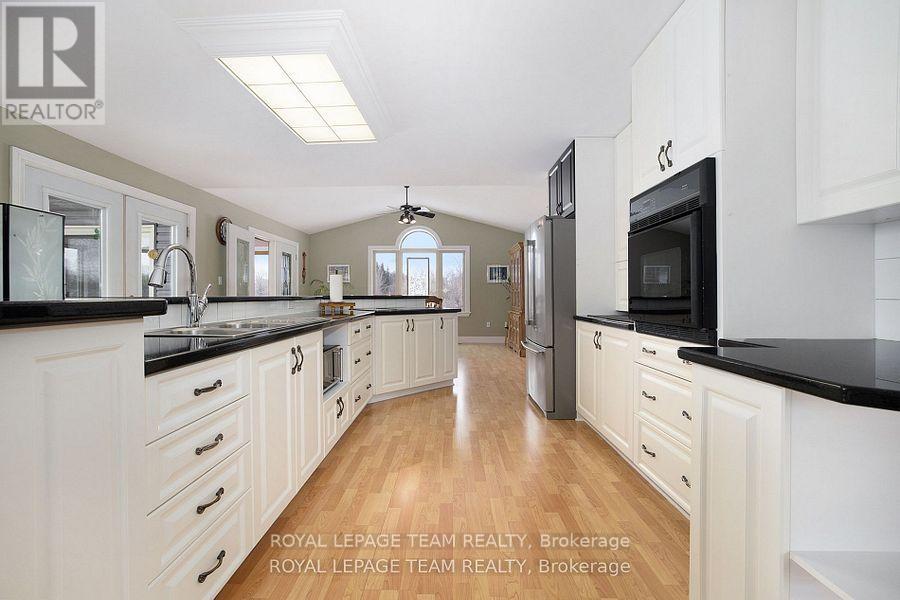 2124 Cty Rd 18 Road S, North Grenville, Ontario  K0G 1J0 - Photo 12 - X12685020