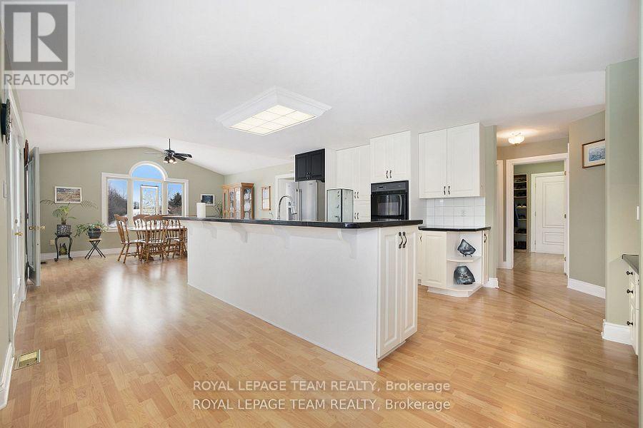 2124 Cty Rd 18 Road S, North Grenville, Ontario  K0G 1J0 - Photo 13 - X12685020