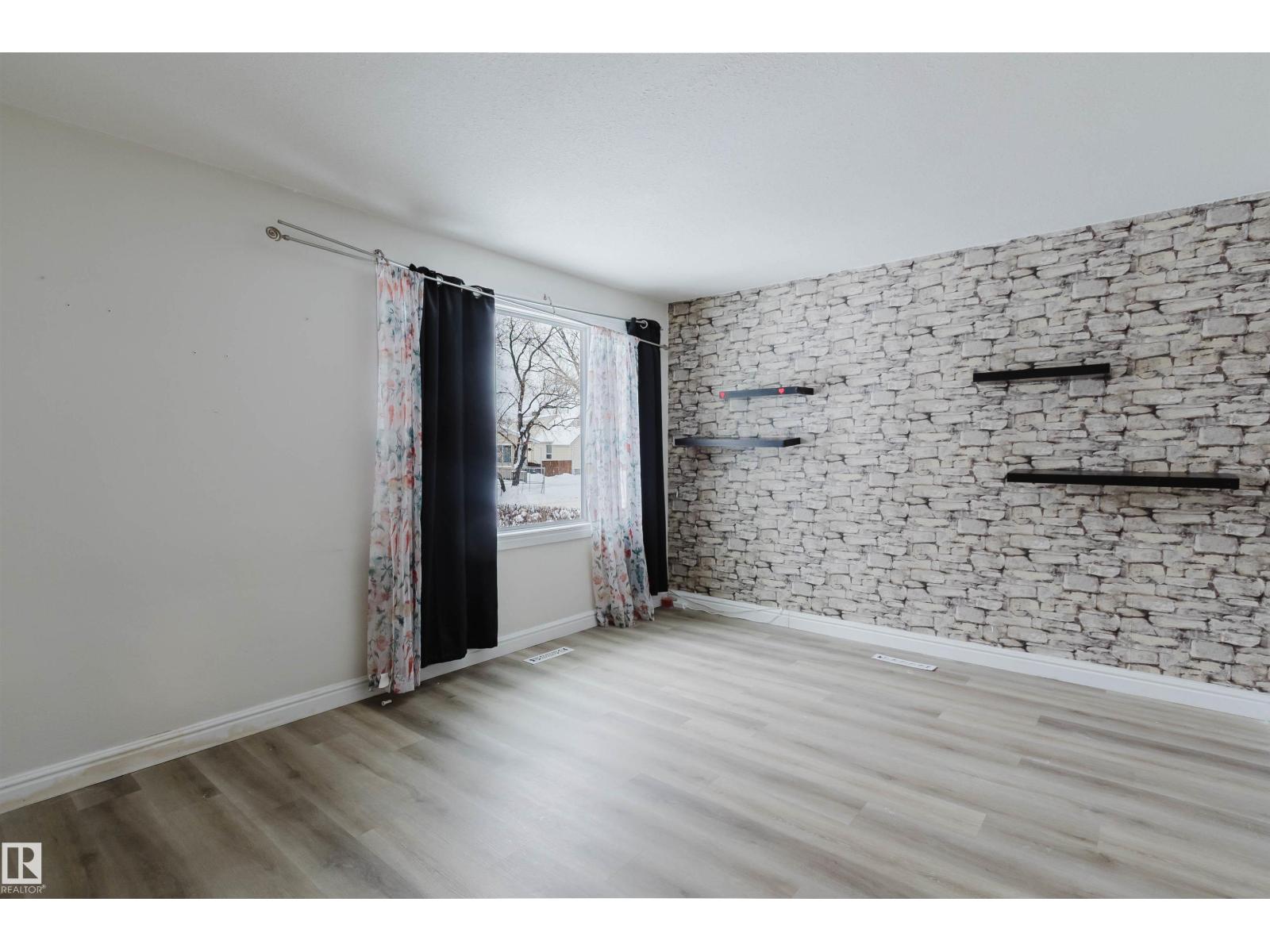 12026 104 St Nw, Edmonton, Alberta  T5G 2L4 - Photo 6 - E4468849