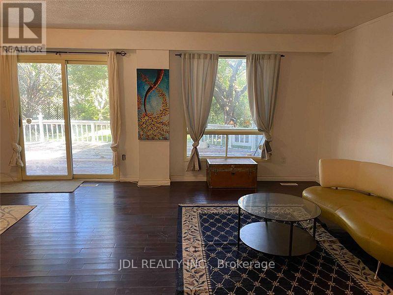 58 Redheugh Crescent, Toronto, Ontario  M1W 3C3 - Photo 2 - E12685004