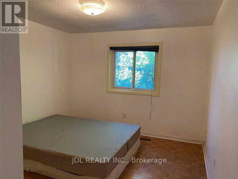 58 Redheugh Crescent, Toronto, Ontario  M1W 3C3 - Photo 8 - E12685004