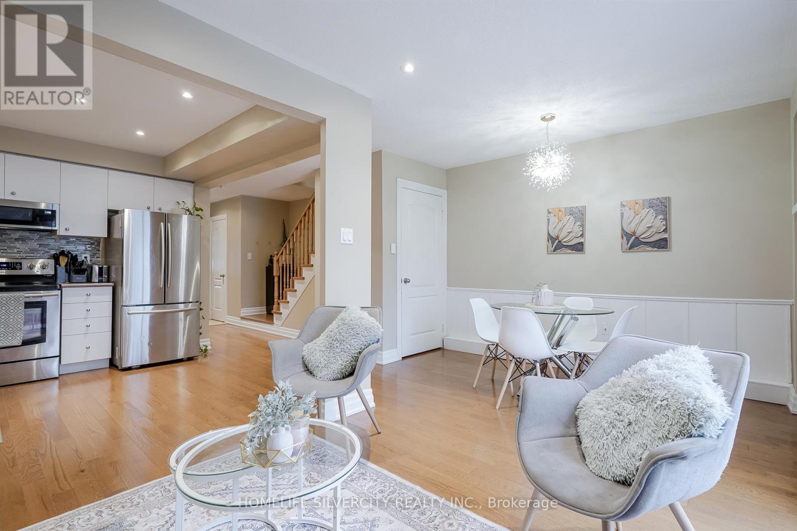 376 Sparrow Circle, Pickering, Ontario  L1V 7E6 - Photo 15 - E12685006