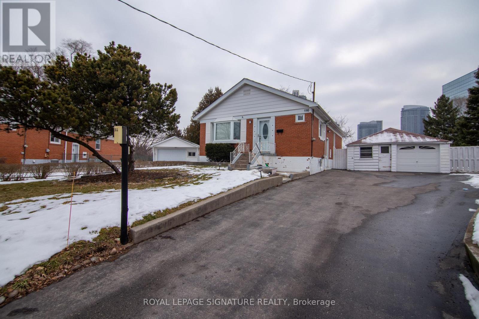 BSMT - 116 EARLTON ROAD, Toronto, Ontario