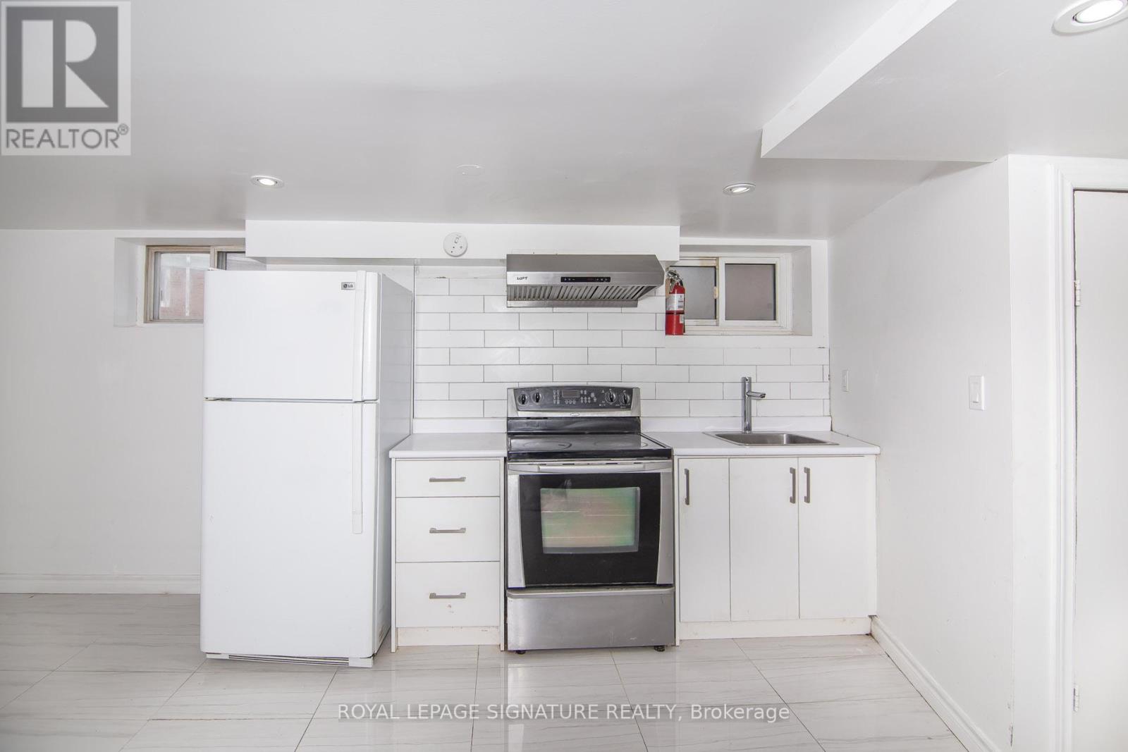 Bsmt - 116 Earlton Road, Toronto, Ontario  M1T 2R6 - Photo 11 - E12685012