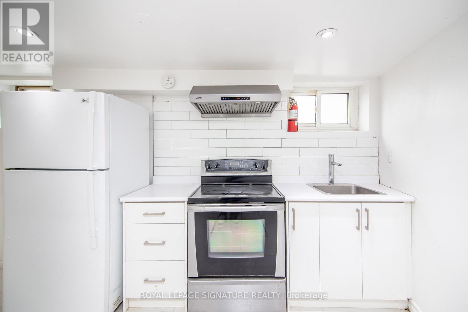 Bsmt - 116 Earlton Road, Toronto, Ontario  M1T 2R6 - Photo 13 - E12685012