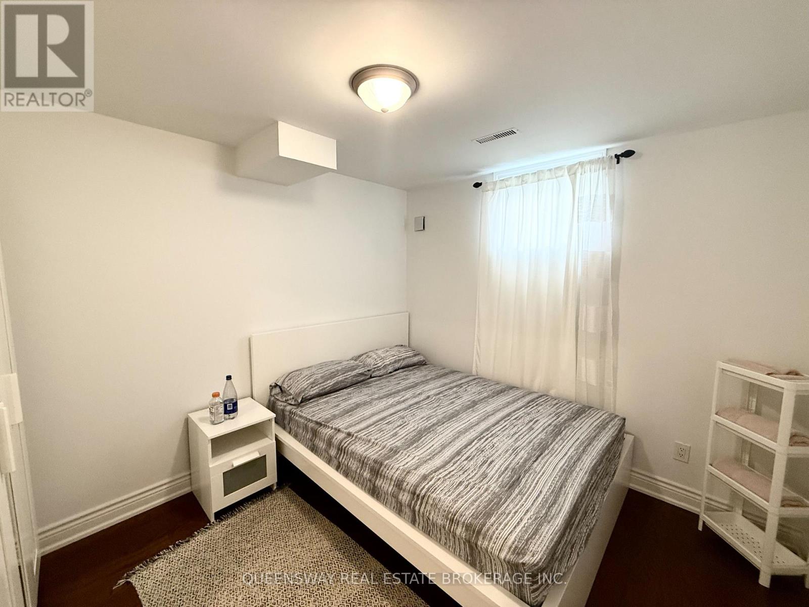 35 Oakmoor Lane N, Markham, Ontario  L6B 0P1 - Photo 5 - N12685014