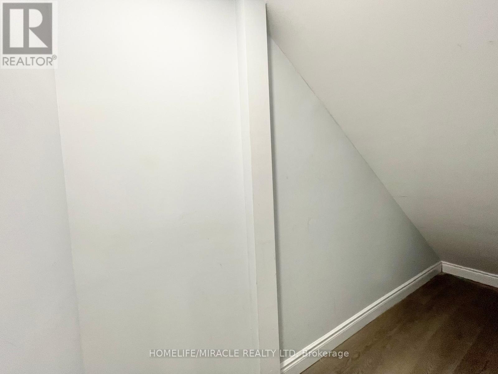 B - 98 Dallan Drive, Guelph, Ontario  N1L 0N3 - Photo 16 - X12685010