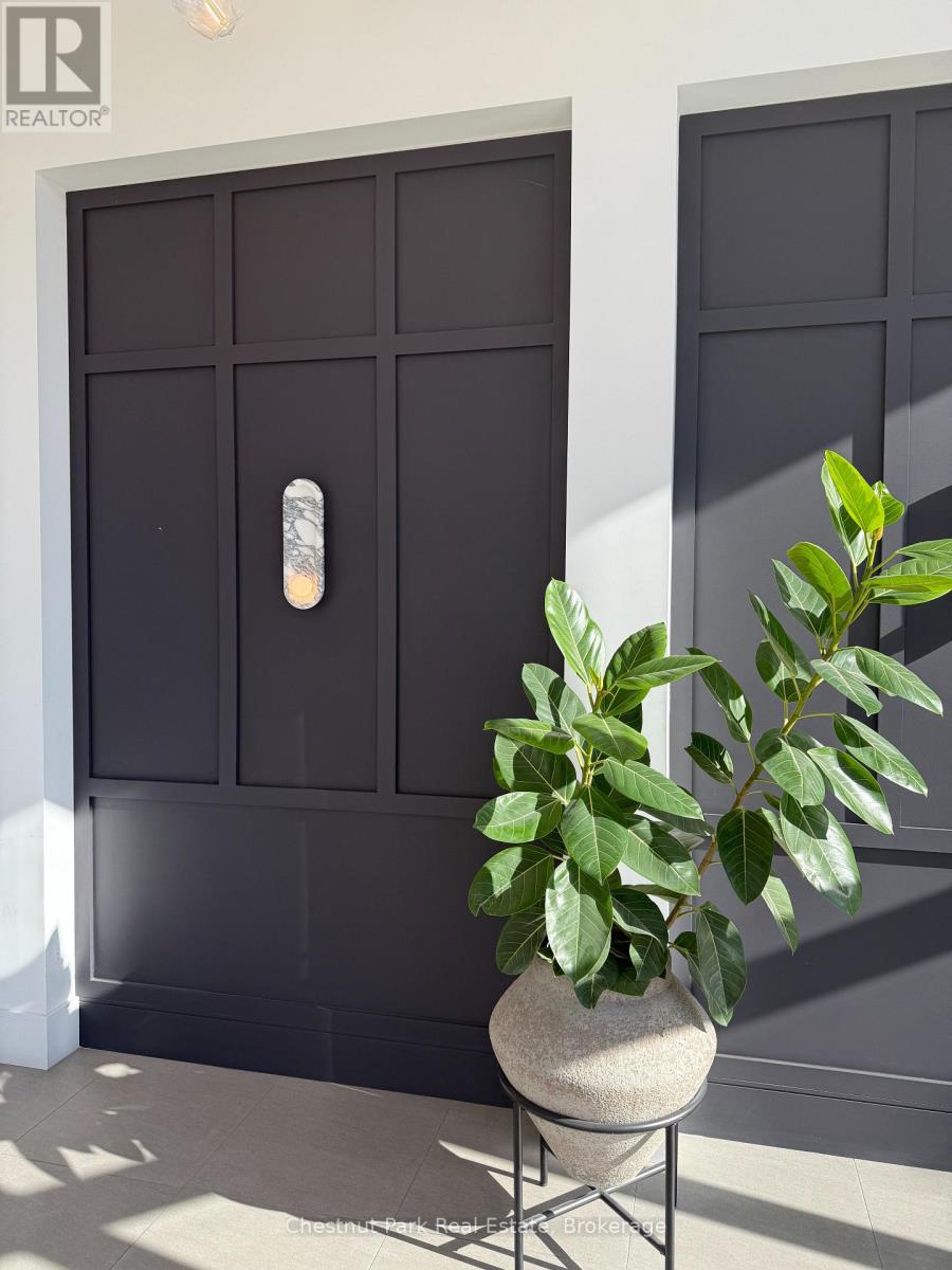 623 - 31 Huron Street, Collingwood, Ontario  L9Y 5T7 - Photo 3 - S12685056