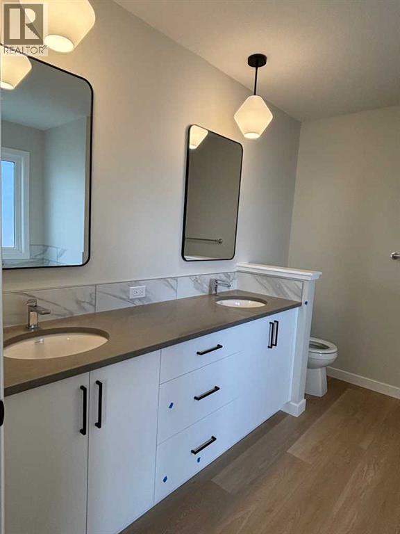 111 Chinook Winds Manor Sw, Airdrie, Alberta  T4B 5P9 - Photo 9 - A2239471