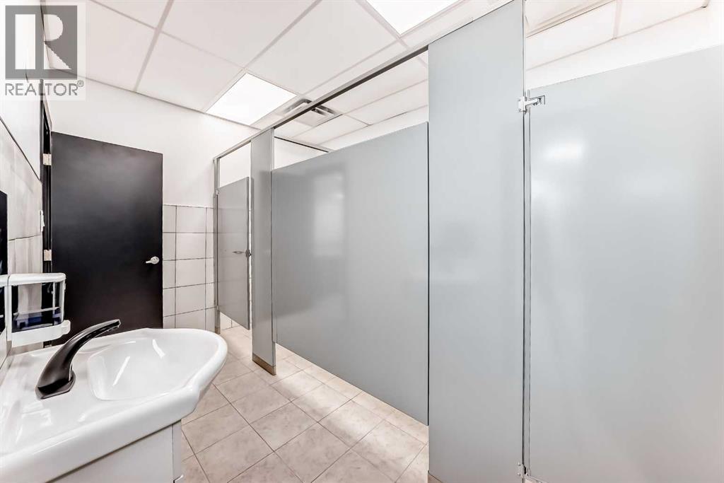 5,9,15, 1015 Centre Street Nw, Calgary, Alberta  T2E 2P8 - Photo 29 - A2277781