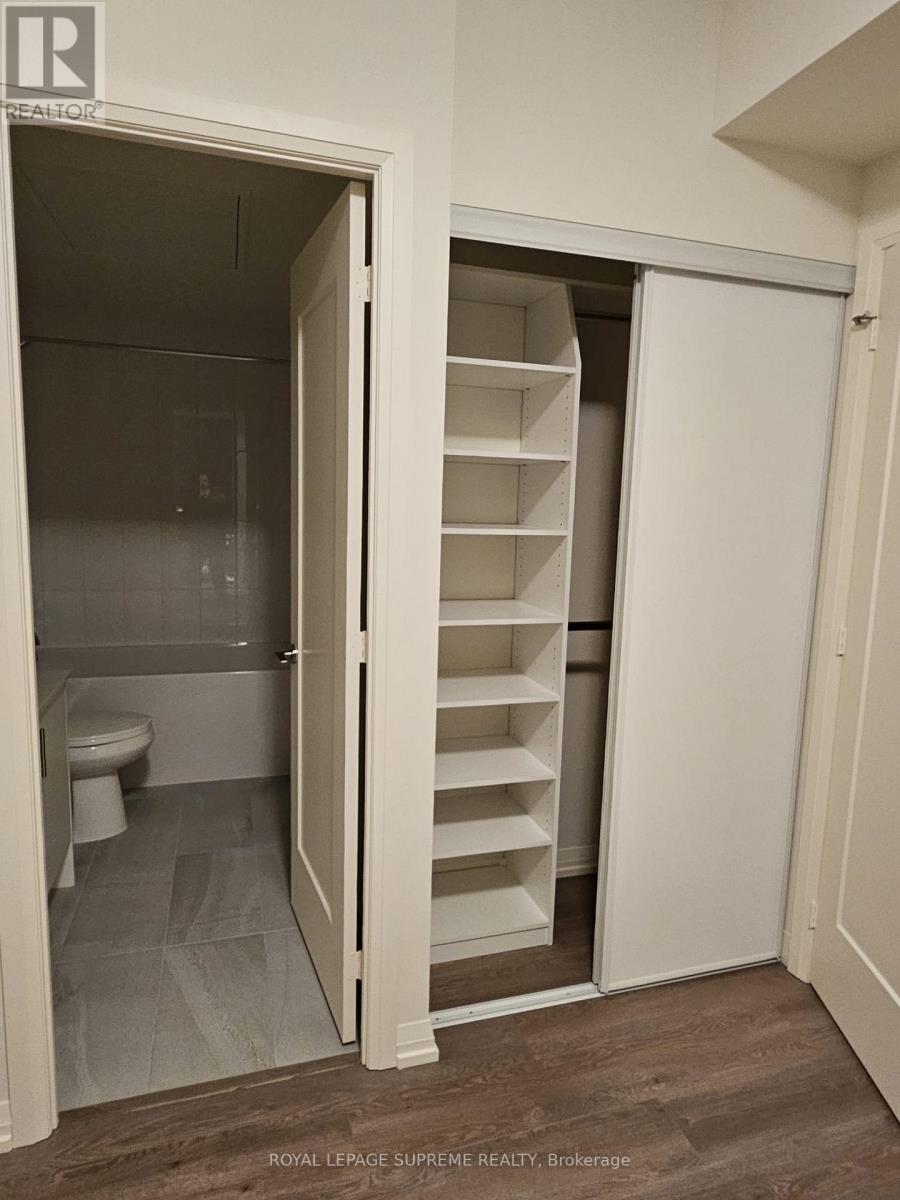 1005 - 27 Korda Gate, Vaughan, Ontario  L4K 0P6 - Photo 21 - N12568626