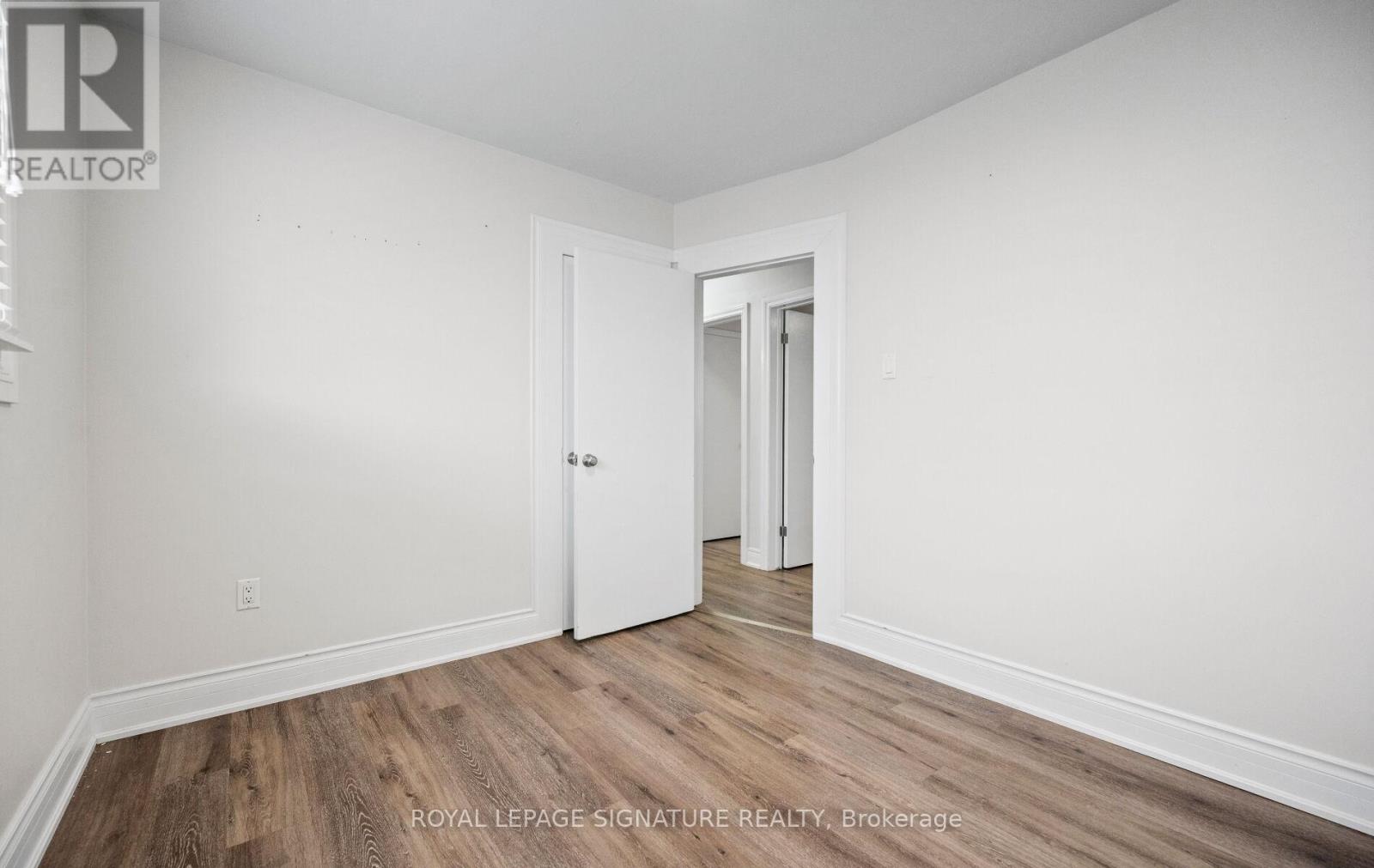 11 Rockwood Avenue, St. Catharines, Ontario  L2P 1E3 - Photo 23 - X12645294