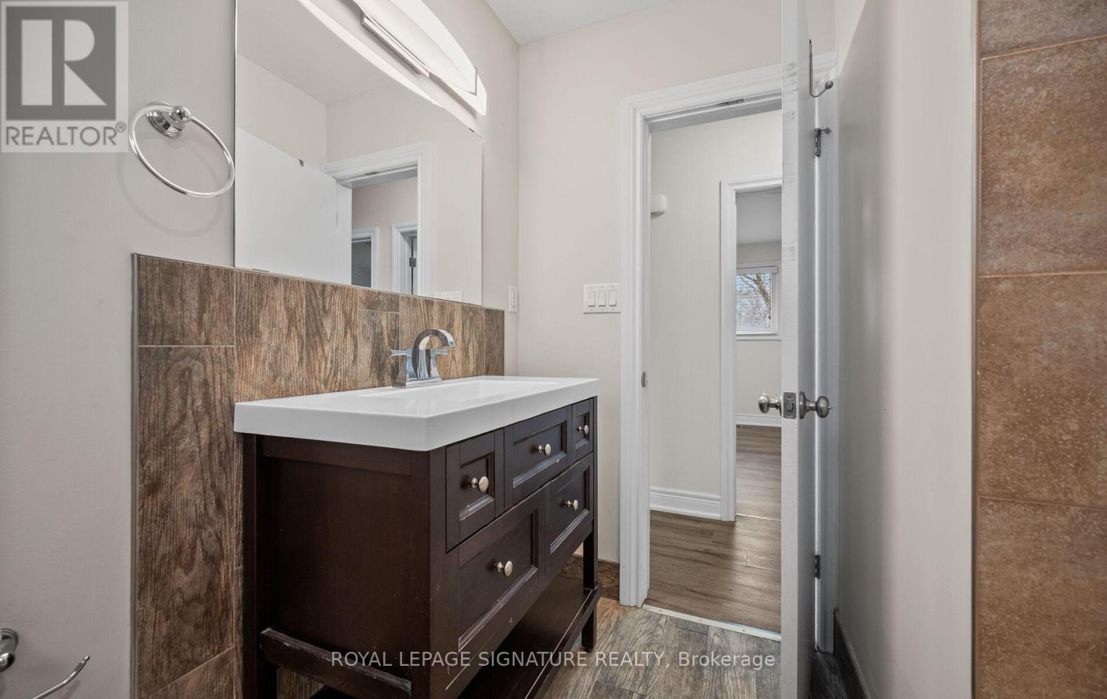 11 Rockwood Avenue, St. Catharines, Ontario  L2P 1E3 - Photo 29 - X12645294