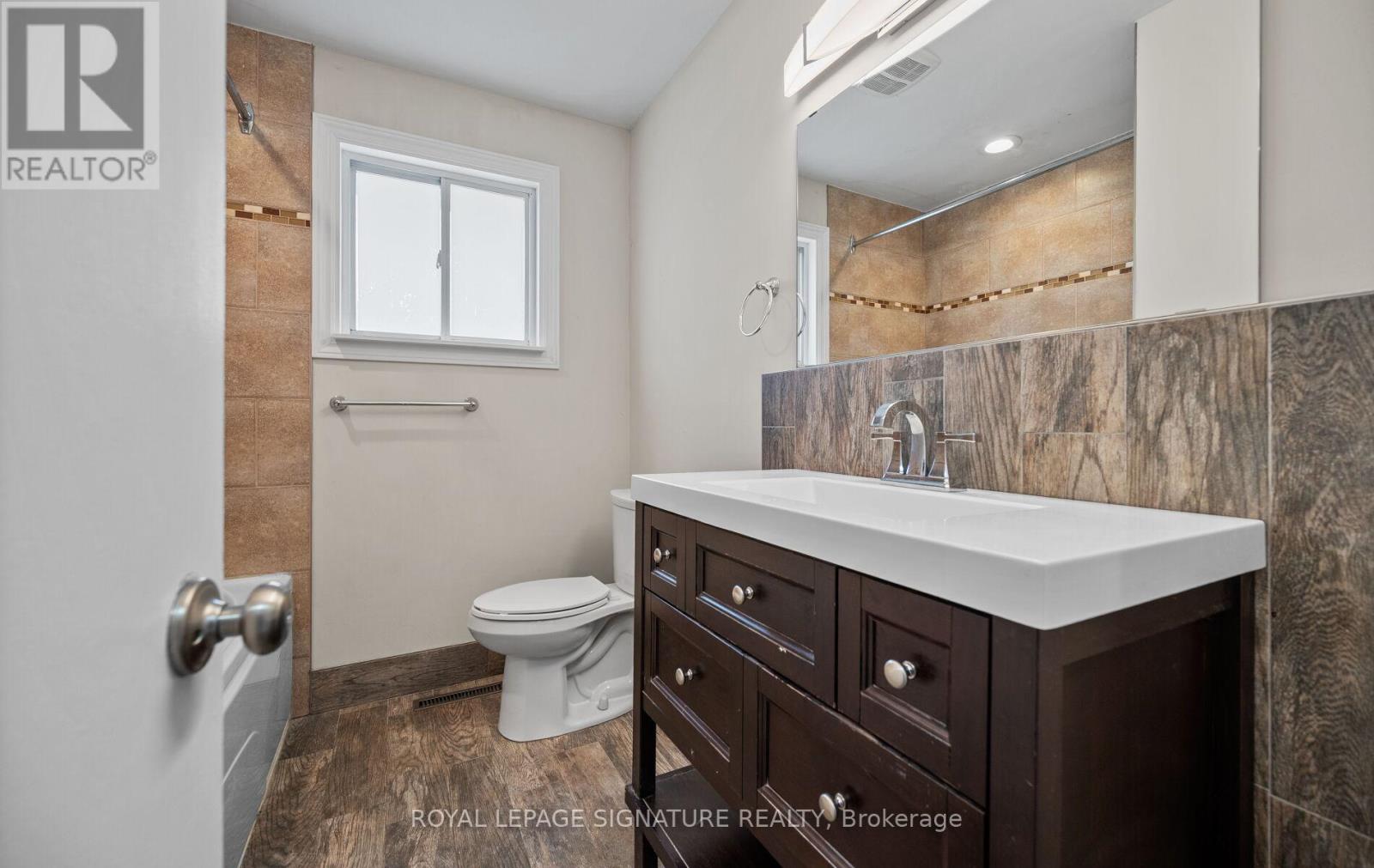 11 Rockwood Avenue, St. Catharines, Ontario  L2P 1E3 - Photo 28 - X12645294