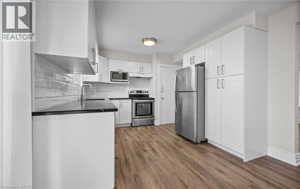 11 Rockwood Avenue, St. Catharines, Ontario  L2P 1E3 - Photo 13 - 40794830