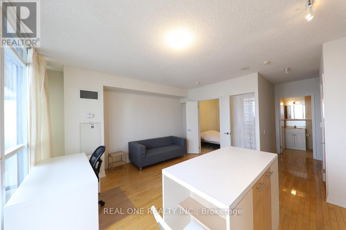 2310 - 25 Carlton Street, Toronto, Ontario  M5B 1L4 - Photo 16 - C12685054